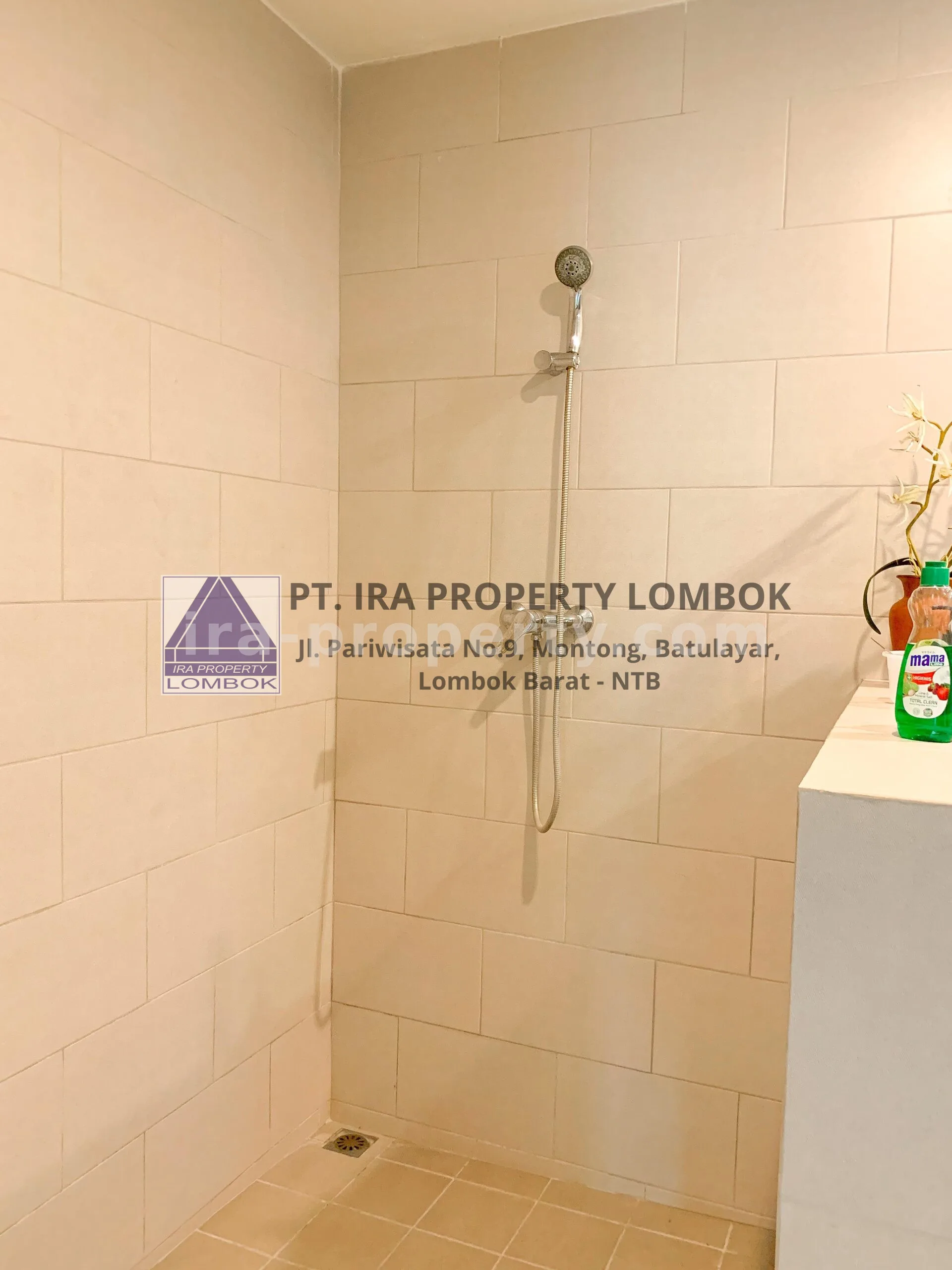 Villa Modern Baru Dekat Pantai Stangi - 238 - 10