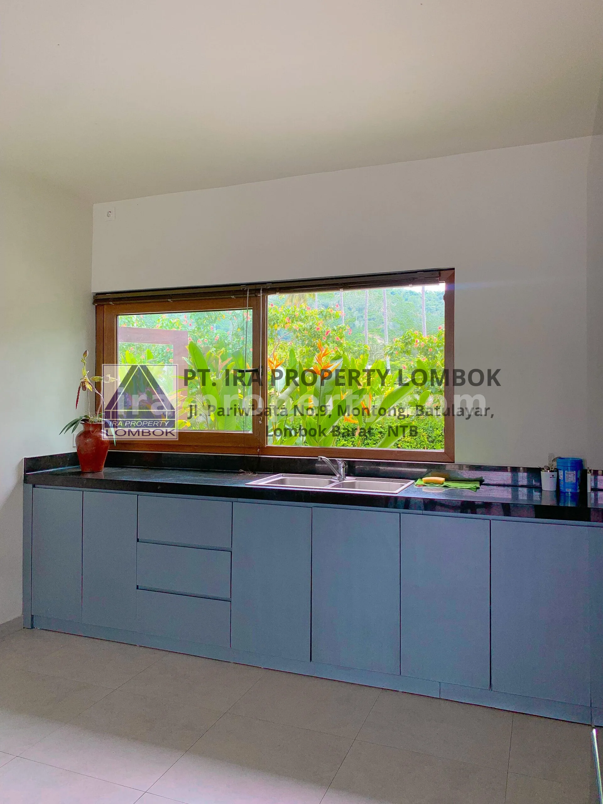 Villa Modern Baru Dekat Pantai Stangi - 238 - 15