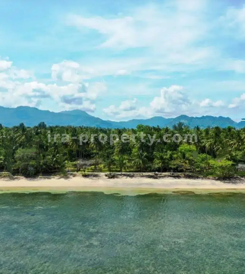Land · Tanjung · photo 1 of 6 Beachfront Land for Sale in Sire, North Lombok - 343 - 1