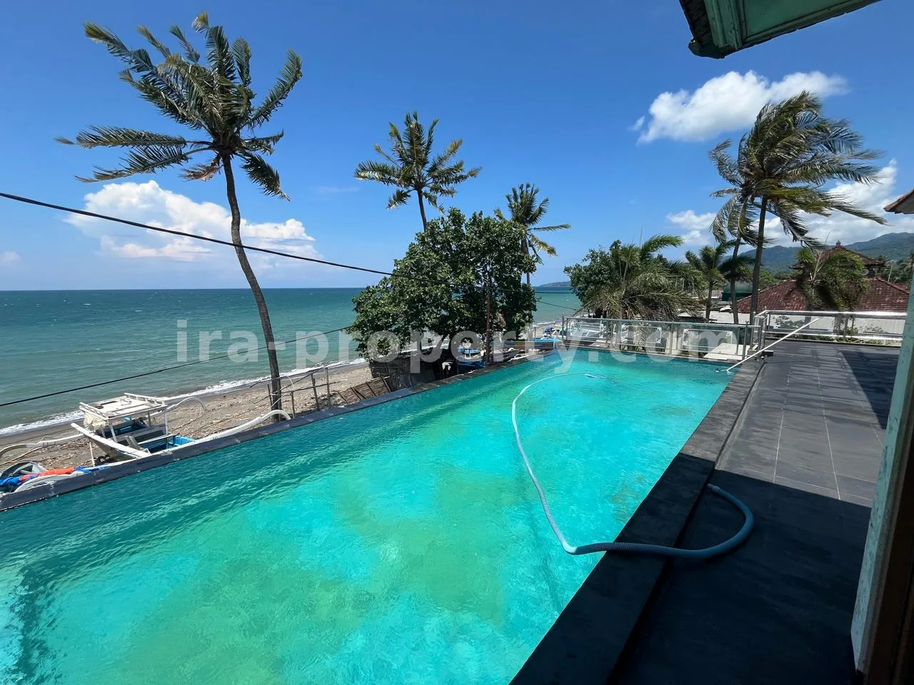 Villa & Hotel · Senggigi · foto 5 dari 6 Villa Tepi Pantai Dijual di Montong, Lombok Barat - 428 - 5