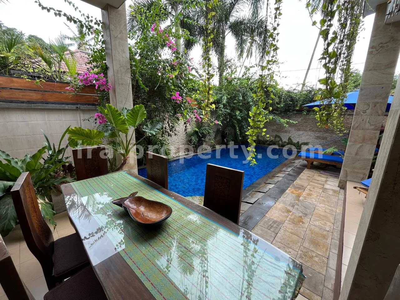 Villa & Hotel · Senggigi · foto 1 dari 16 Villa Dijual di Pusat Senggigi, Lombok Barat - 436 - 1