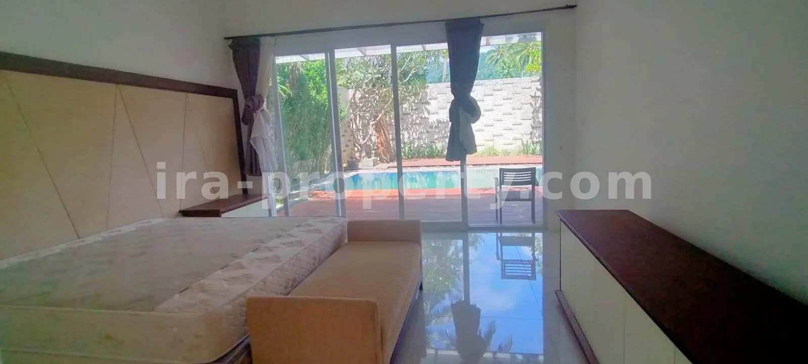 Villa dengan Kolam Renang Pribadi di Pusat Senggigi - 430-2 - 7