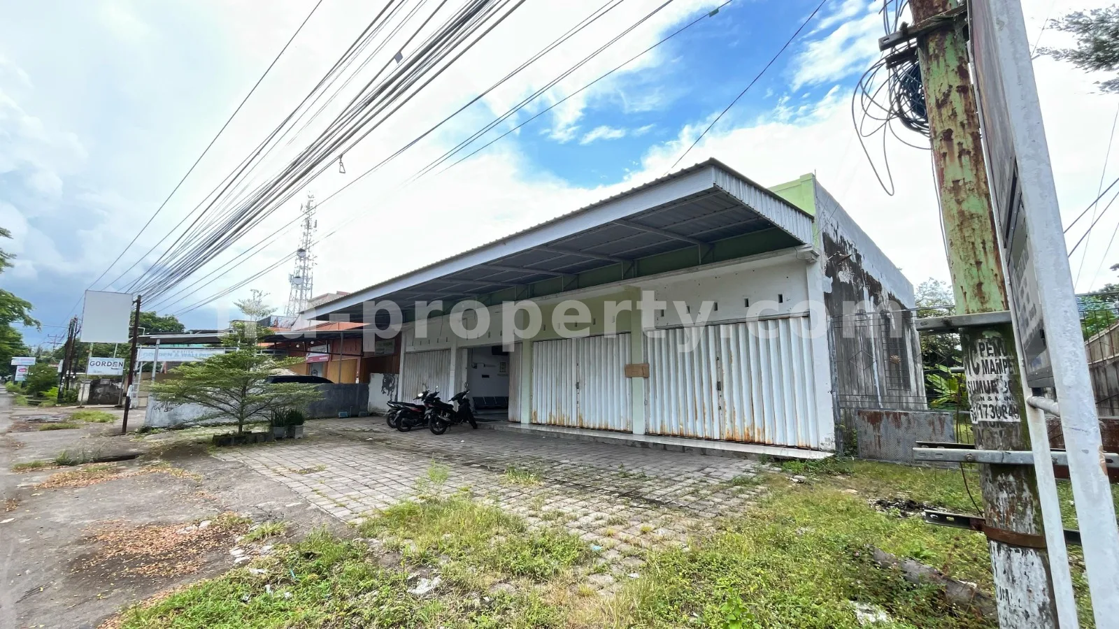 Ruko & Komersial · Senggigi · foto 4 dari 5 Ruko Komersial & Tanah di Jalan Montong, Lombok Barat - 400-2 - 4