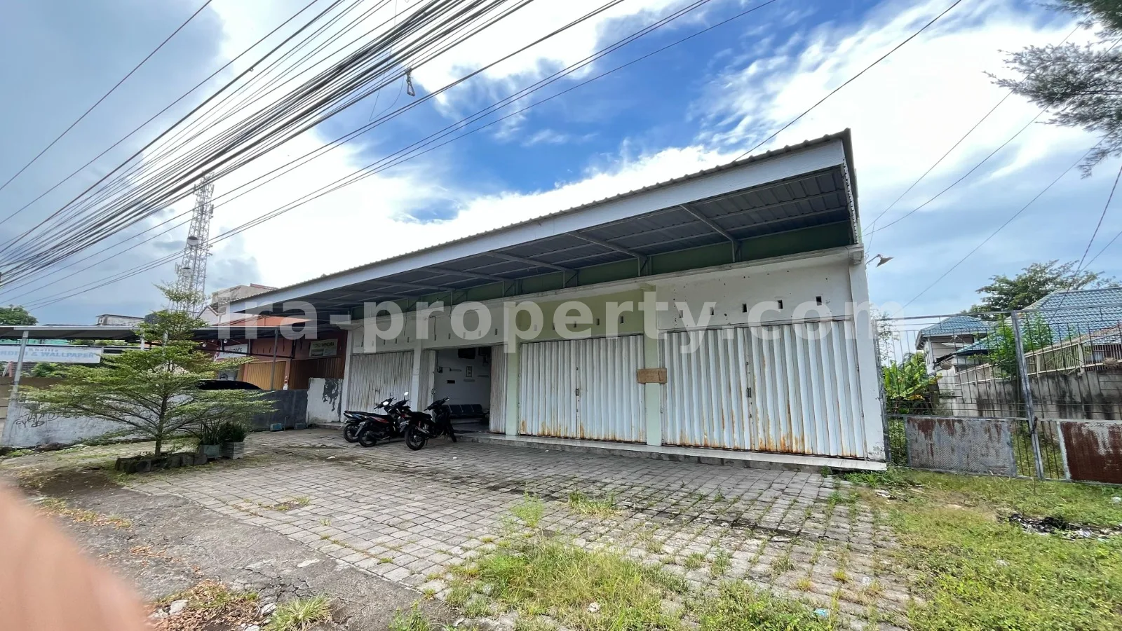 Ruko & Komersial · Senggigi · foto 5 dari 5 Ruko Komersial & Tanah di Jalan Montong, Lombok Barat - 400-2 - 5