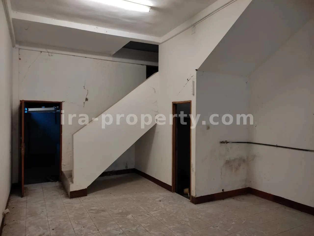 Ruko & Komersial · Kota Mataram · foto 3 dari 6 Ruko Komersial Dijual di Adisucipto, Mataram - 177-2 - 3