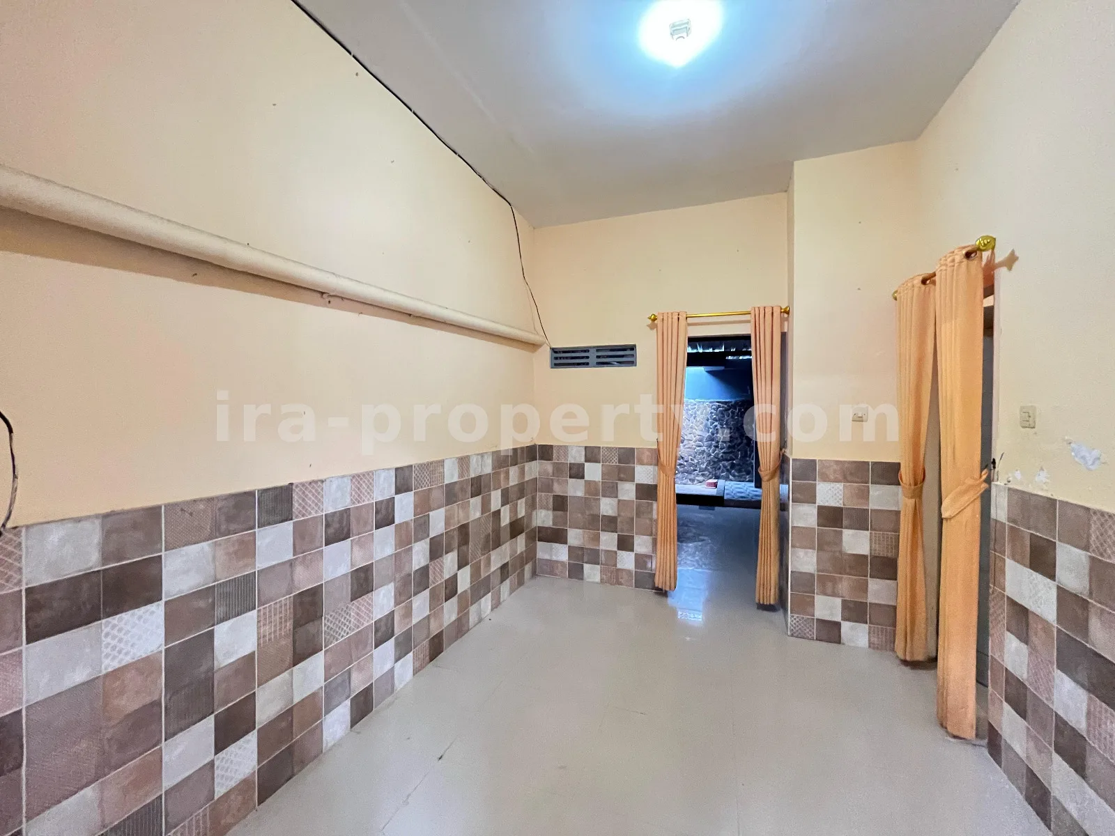 House · Mataram City · photo 2 of 18 Cozy Home in Royal Mataram Complex, Lingkar, Mataram - 673 - 2