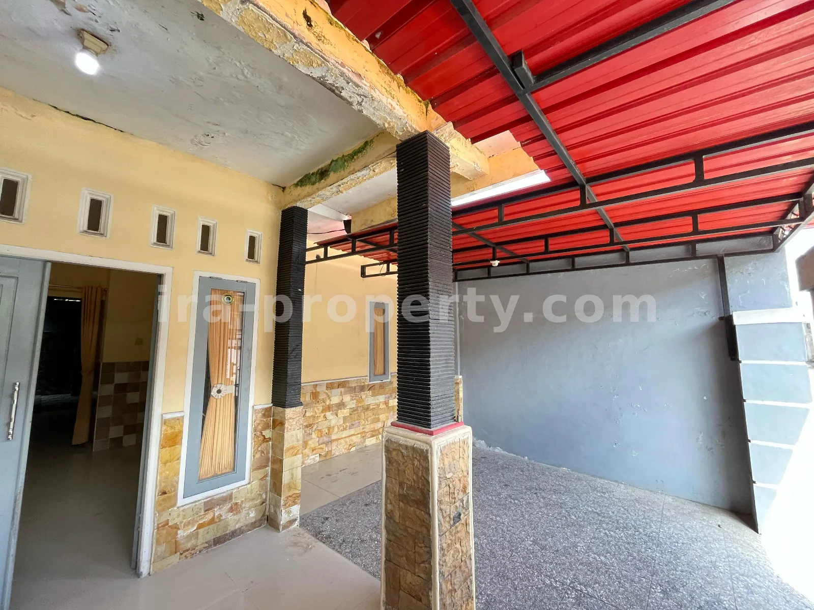House · Mataram City · photo 3 of 18 Cozy Home in Royal Mataram Complex, Lingkar, Mataram - 673 - 3