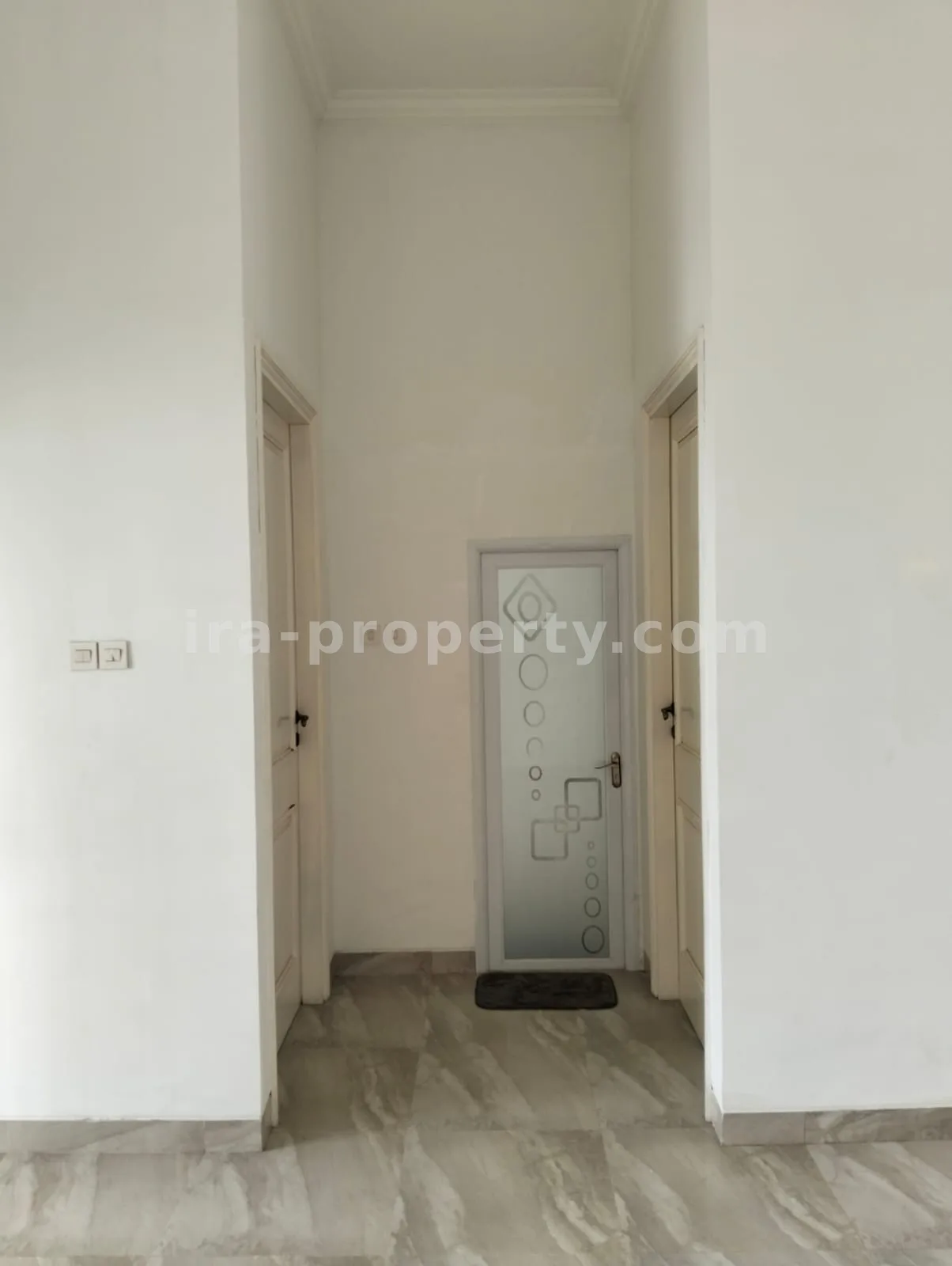 House · Mataram City · photo 2 of 9 House for Sale in Griya Elen Residential Complex, Mataram - 646 - 2