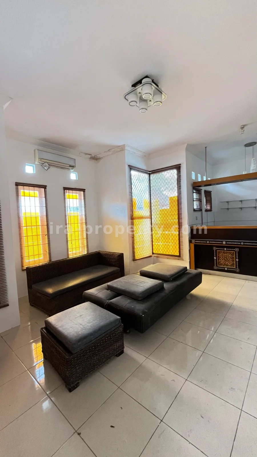 Rumah · Batu Layar · foto 2 dari 7 Rumah Dijual di Kompleks Meninting, Batulayar - 668 - 2