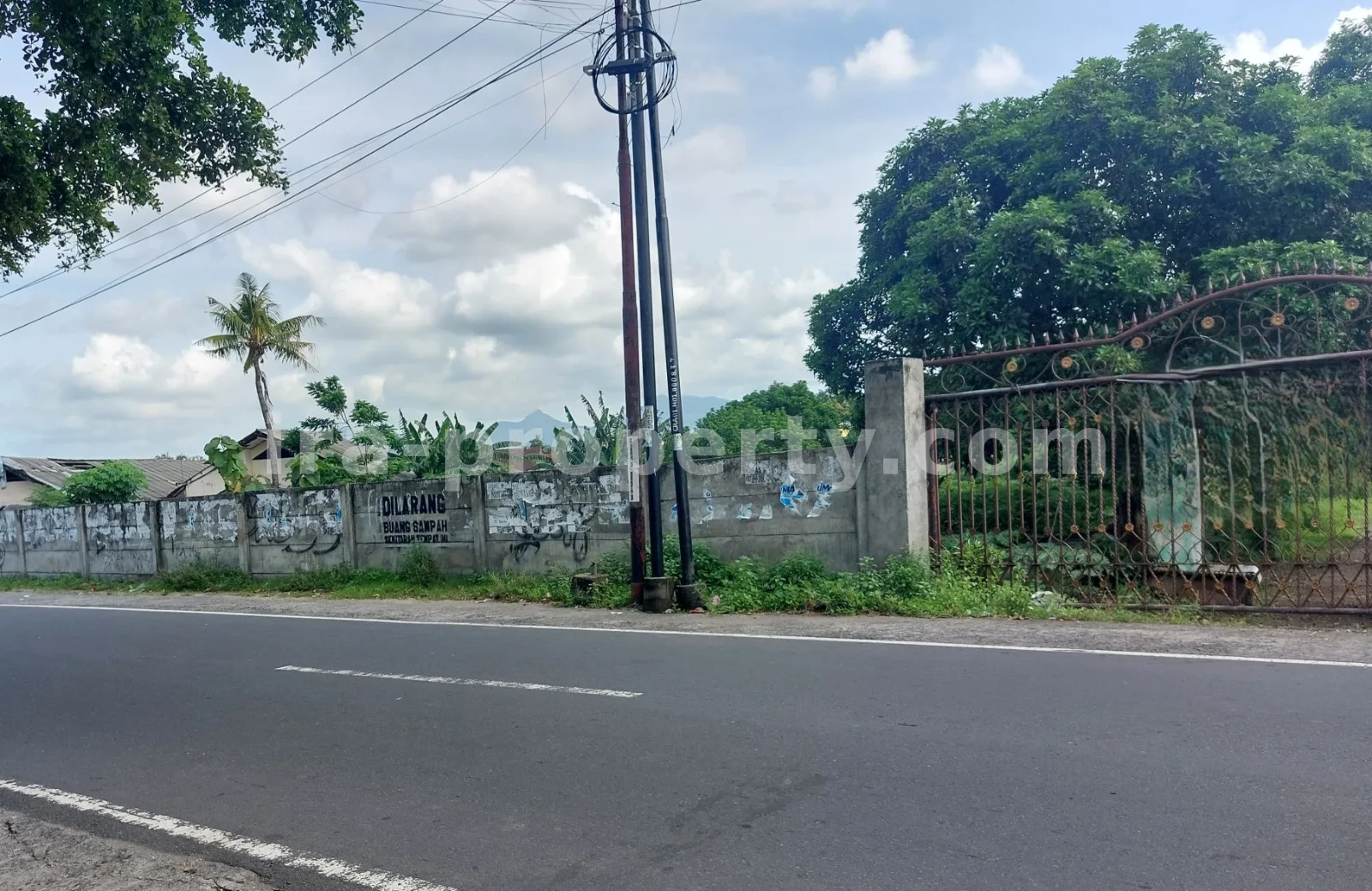 Tanah · Kota Mataram · foto 3 dari 3 Tanah Dijual di Jalan Utama Mataram - 491 - 3