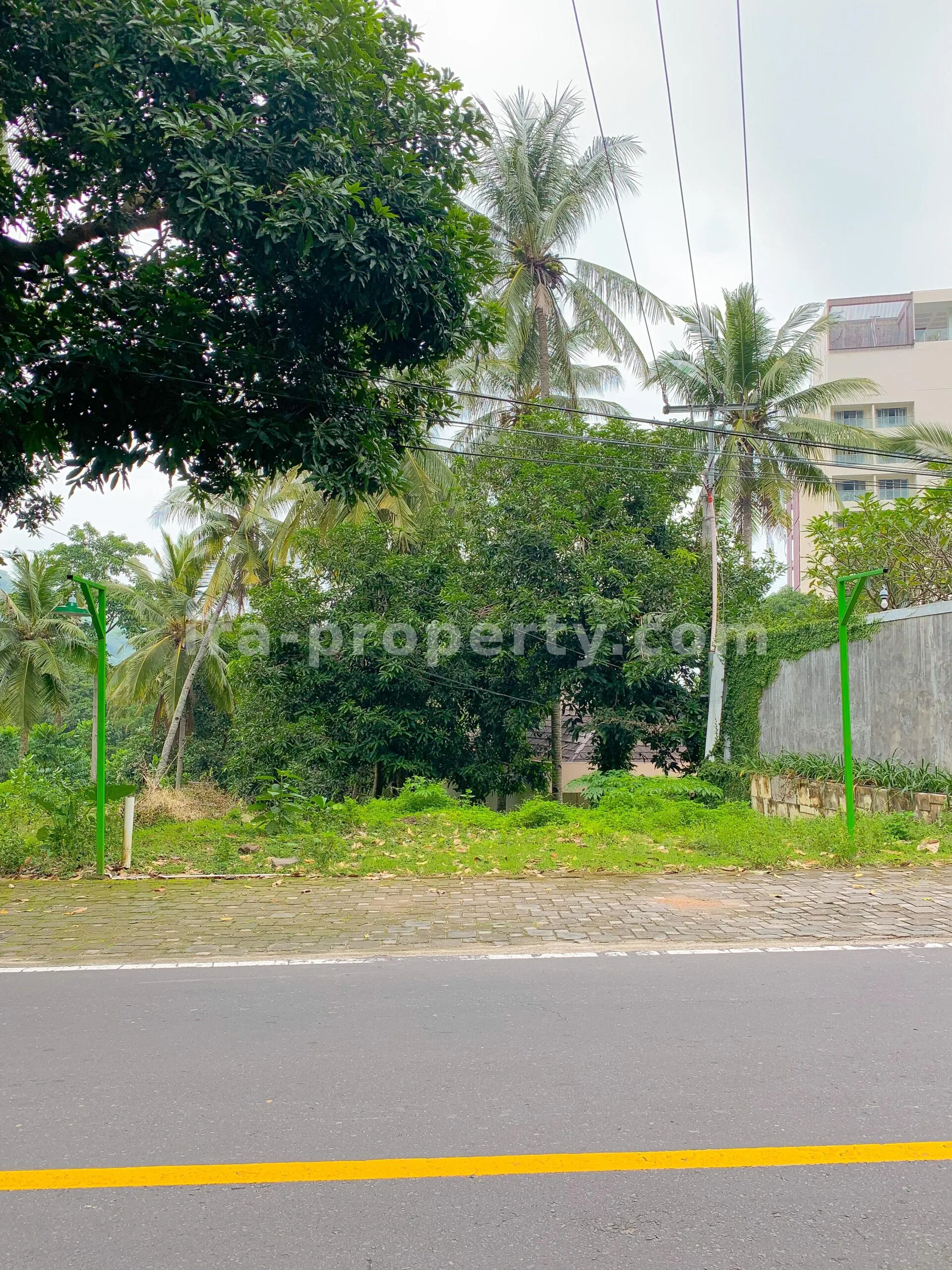 Tanah · Senggigi · foto 1 dari 5 Tanah Dijual di Jalan Utama Malimbu Dekat Senggigi, Lombok Barat - 370 - 1