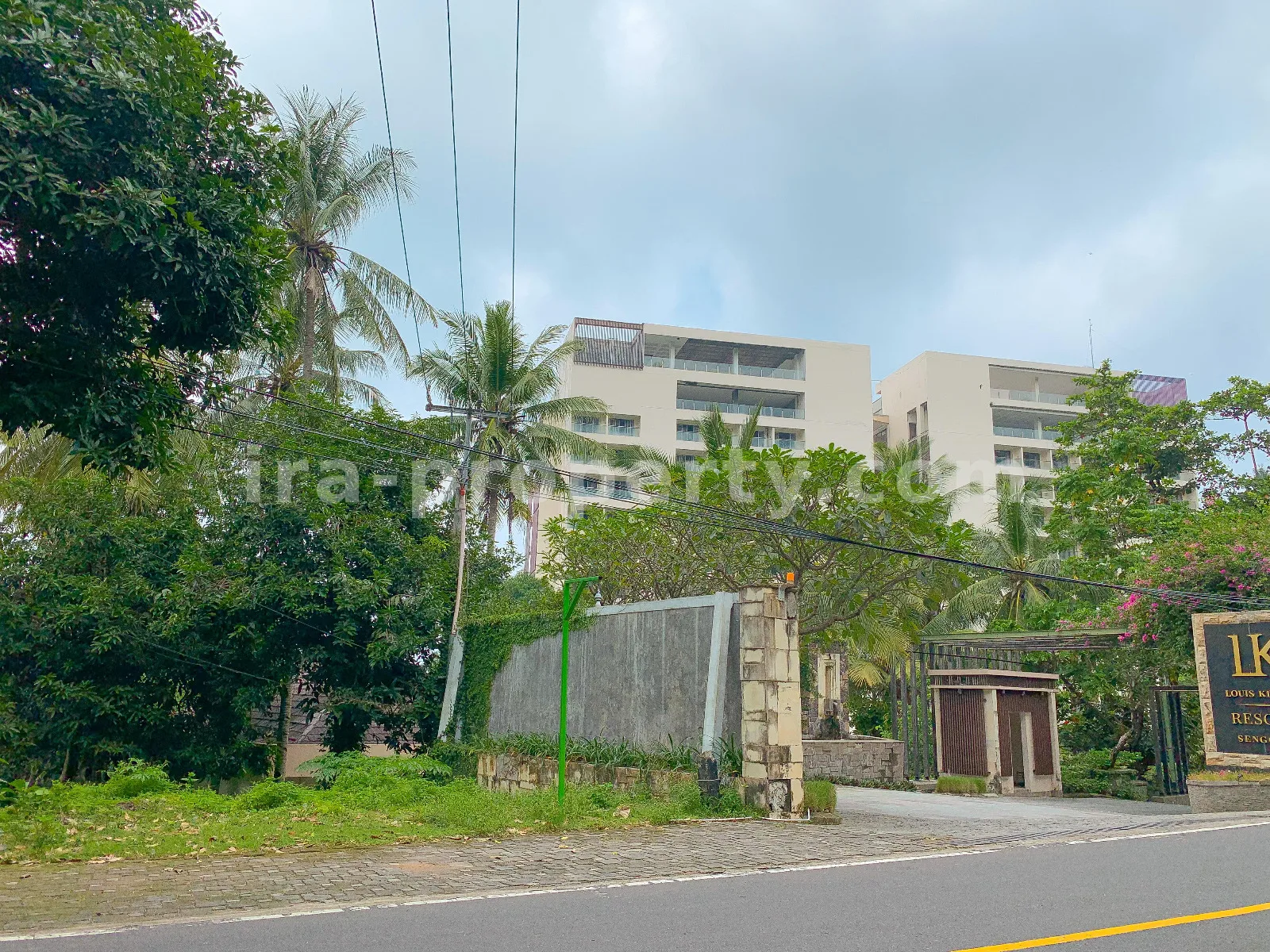 Tanah · Senggigi · foto 2 dari 5 Tanah Dijual di Jalan Utama Malimbu Dekat Senggigi, Lombok Barat - 370 - 2