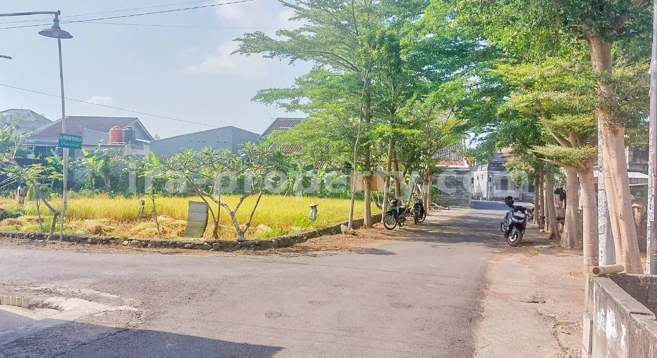 Tanah · Kota Mataram · foto 1 dari 3 Tanah Dijual di Pagutan, Mataram - 435 - 1