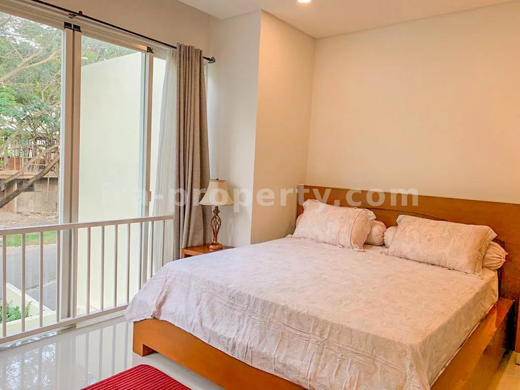 Rumah · Kota Mataram · foto 3 dari 8 Rumah Mewah di Mutiara Boutique, Selagalas, Mataram - 659 - 3