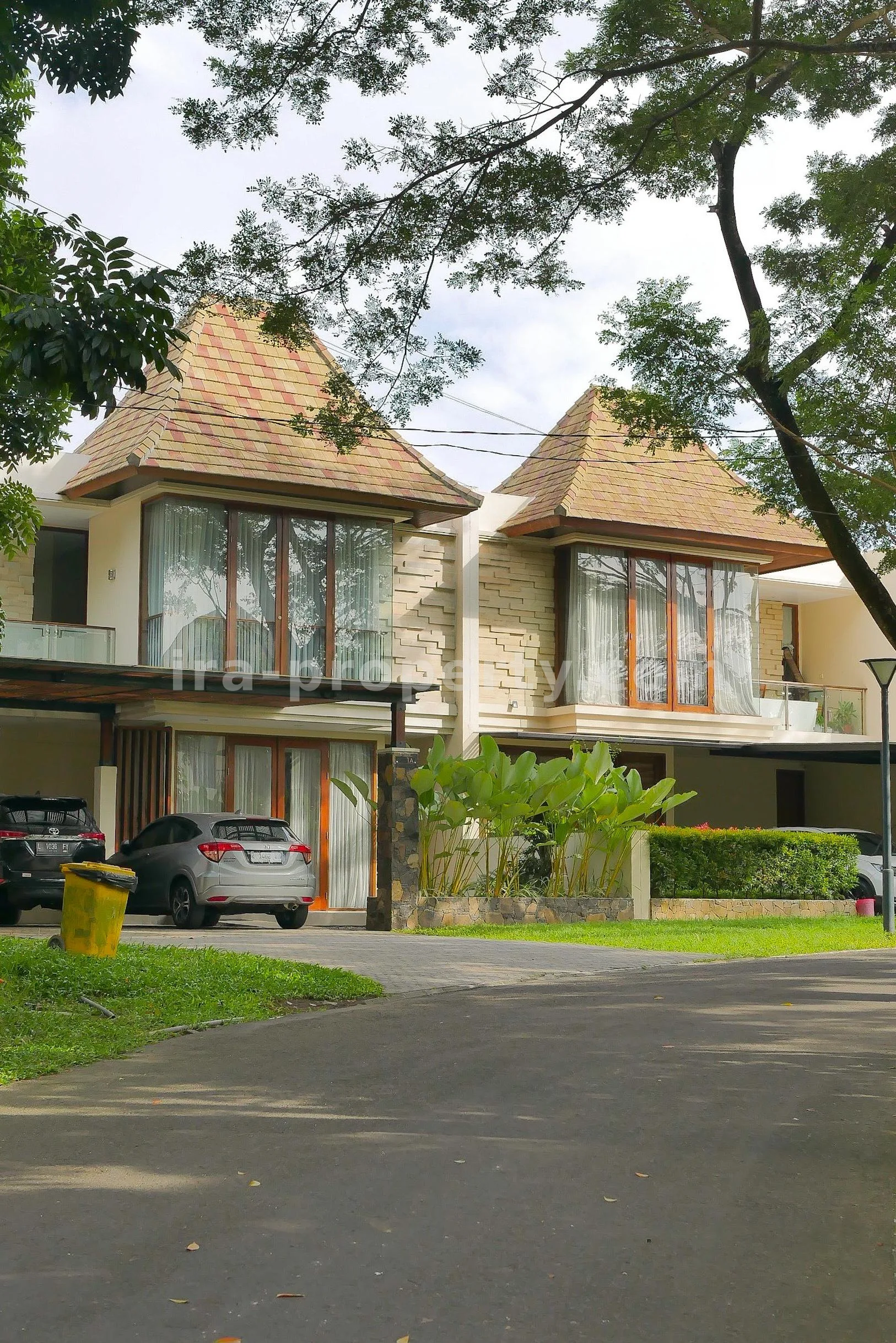 Rumah · Kota Mataram · foto 5 dari 8 Rumah Mewah di Mutiara Boutique, Selagalas, Mataram - 659 - 5