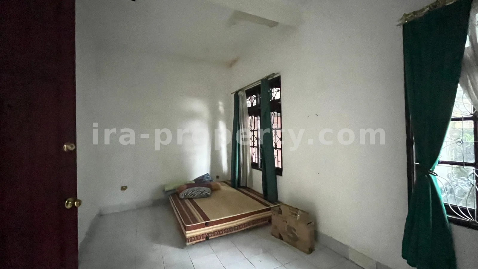 Spacious Home for Sale in Kekalik near Mataram University, Mataram - 672 - 13