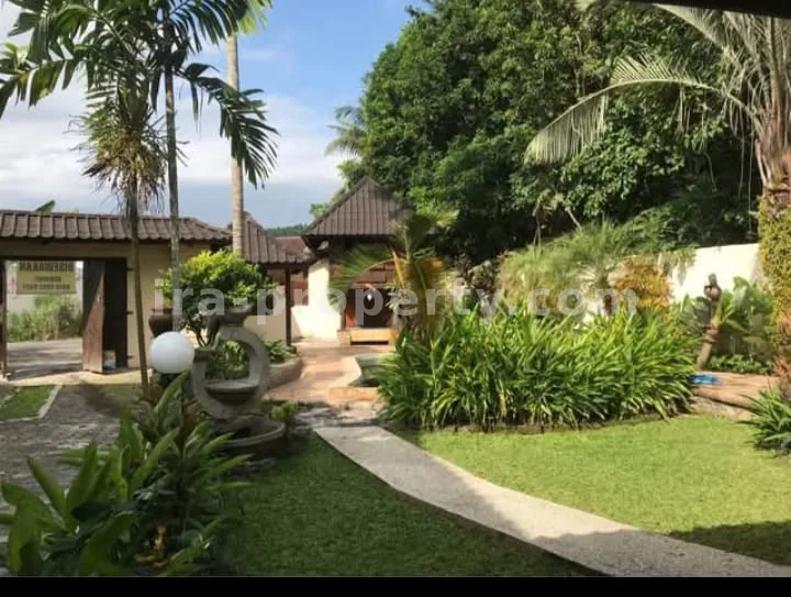 Villa Mewah dengan Kolam Renang Pribadi di Gunung Sari - 275 - 17