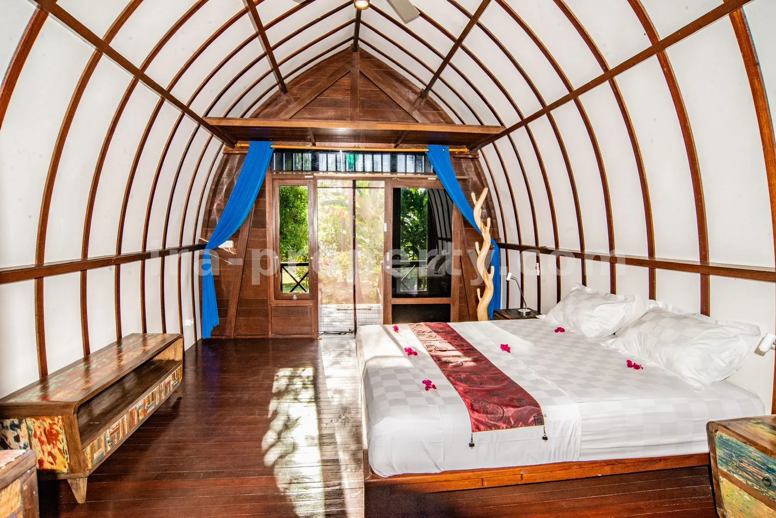 Villa & Hotel · Sekotong · foto 1 dari 8 Resort Hotel Eksklusif Tepi Pantai di Gili Gede Sekotong - 410 - 1