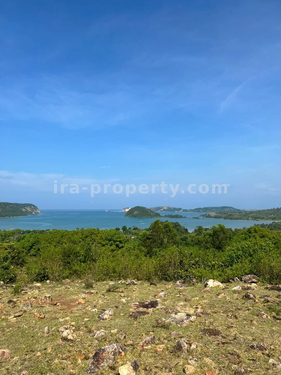 Tanah · Kuta Mandalika · foto 2 dari 3 Tanah Persawahan Bukit View untuk Dijual di Bumbang, Kuta Mandalika - 299 - 2