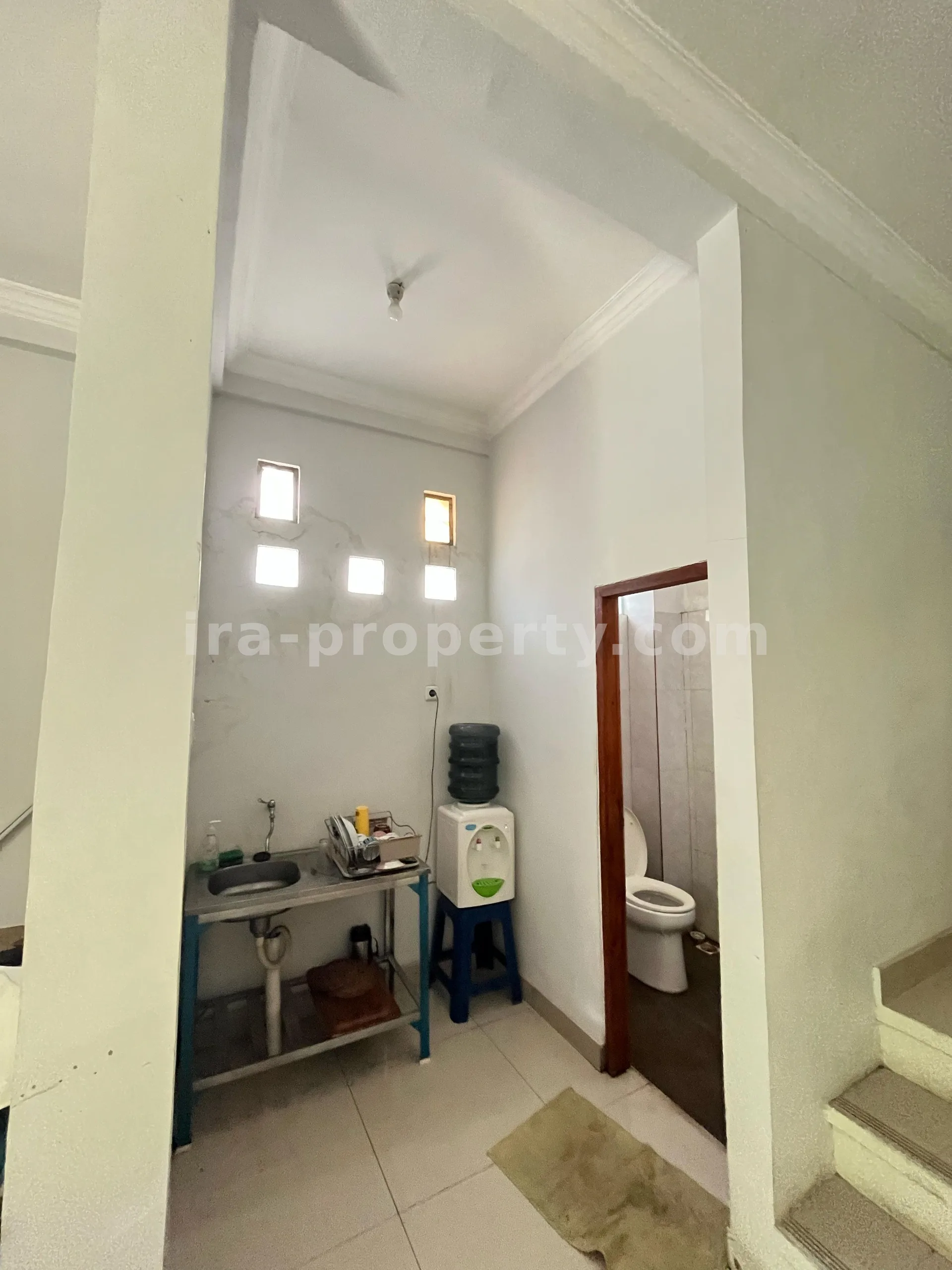 Villa & Hotel · Mataram City · photo 3 of 18 Homestay for Sale in Ampenan, Mataram – Ideal for Business - 674 - 3