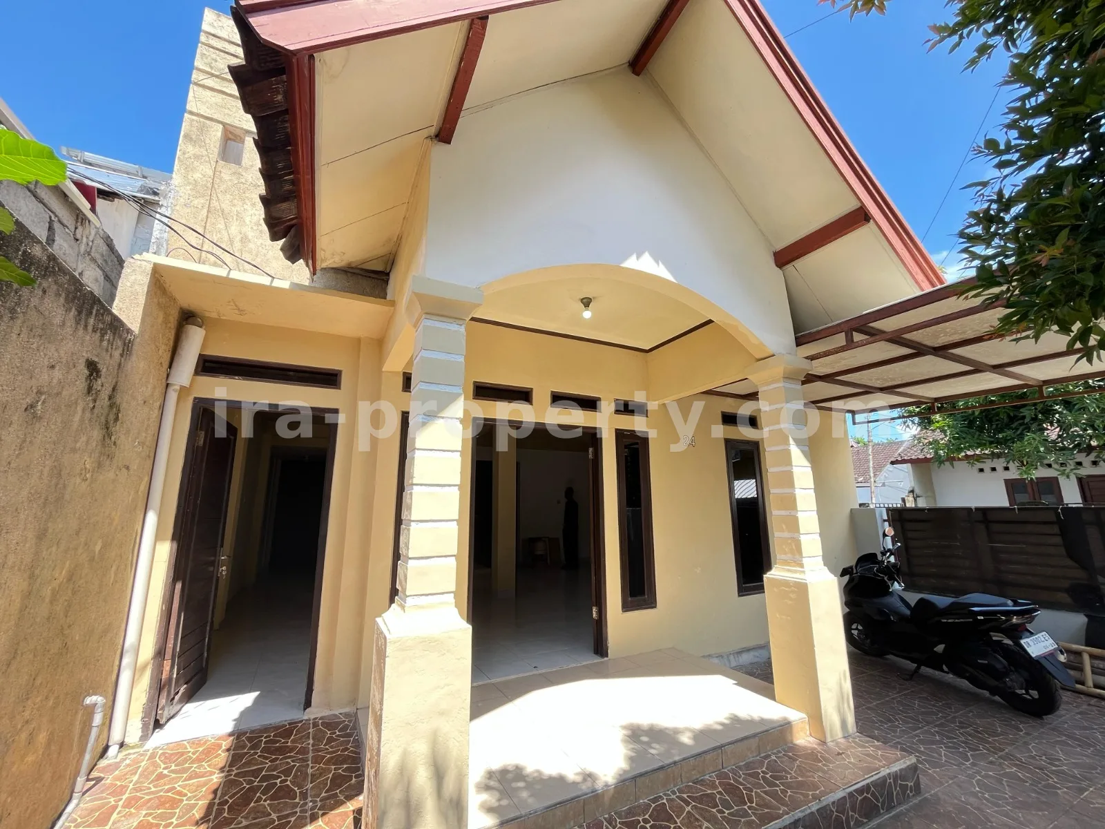 Rumah · Area Lombok Barat · foto 1 dari 20 Rumah Dijual di Kompleks Jatisela, Lombok Barat - 676 - 1