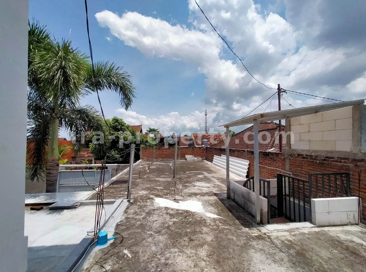 Rumah Modern Dijual di Pepabri, Mataram - 680 - 10