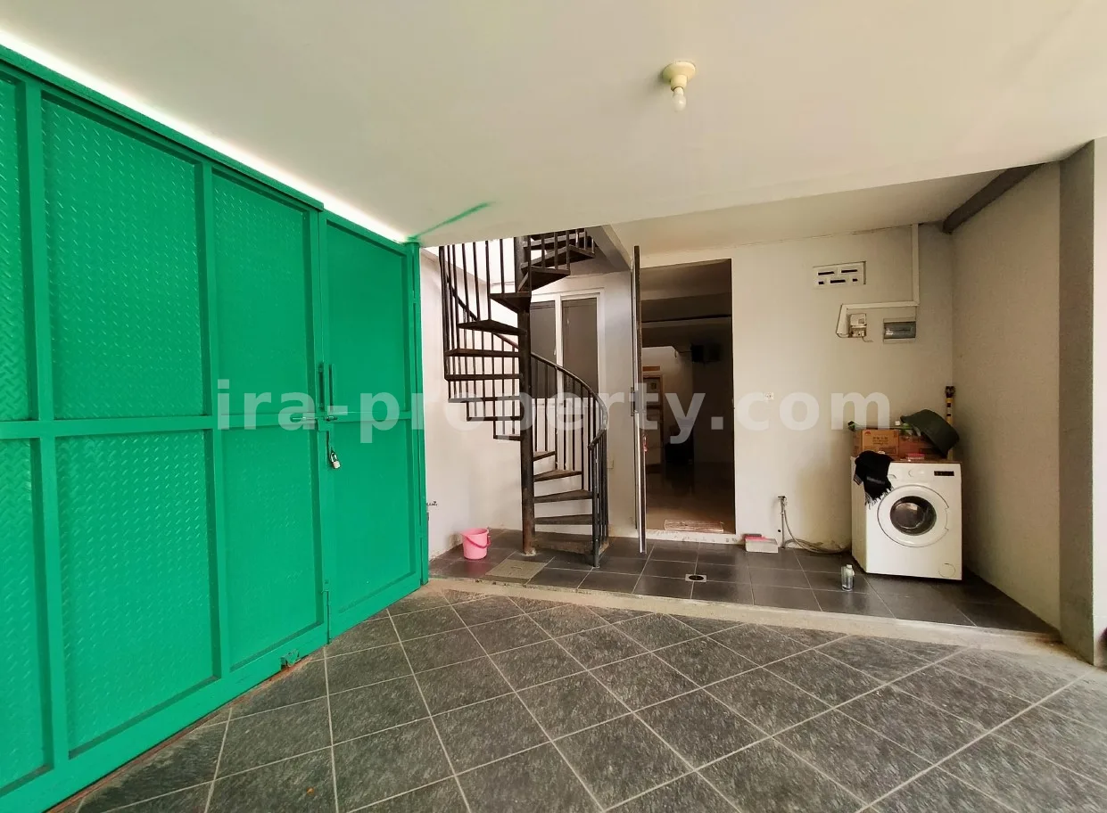 Rumah Modern Dijual di Pepabri, Mataram - 680 - 9