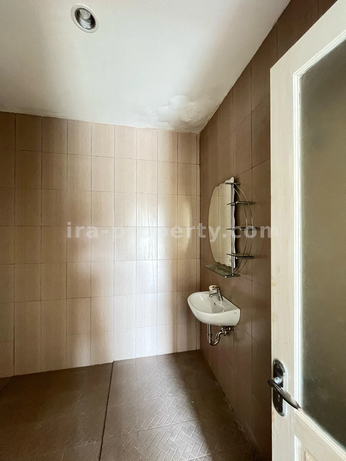 Vila Modern dengan Kolam Renang Pribadi untuk Dijual di Batulayar, West Lombok. - 442 - 12