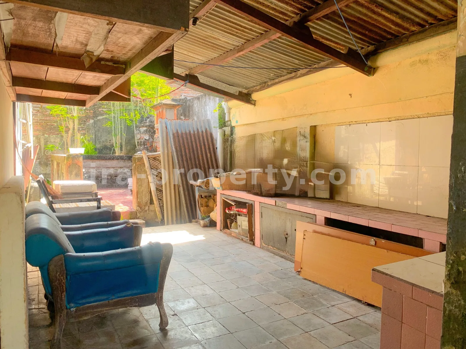 Rumah · Kota Mataram · foto 3 dari 10 Rumah Dijual di Karang Bedil, Mataram - 696 - 3