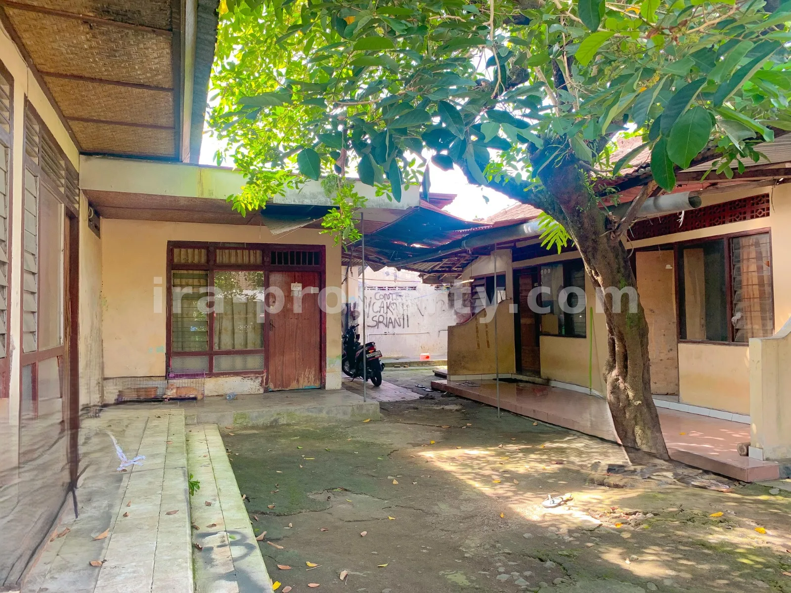Rumah · Kota Mataram · foto 4 dari 10 Rumah Dijual di Karang Bedil, Mataram - 696 - 4