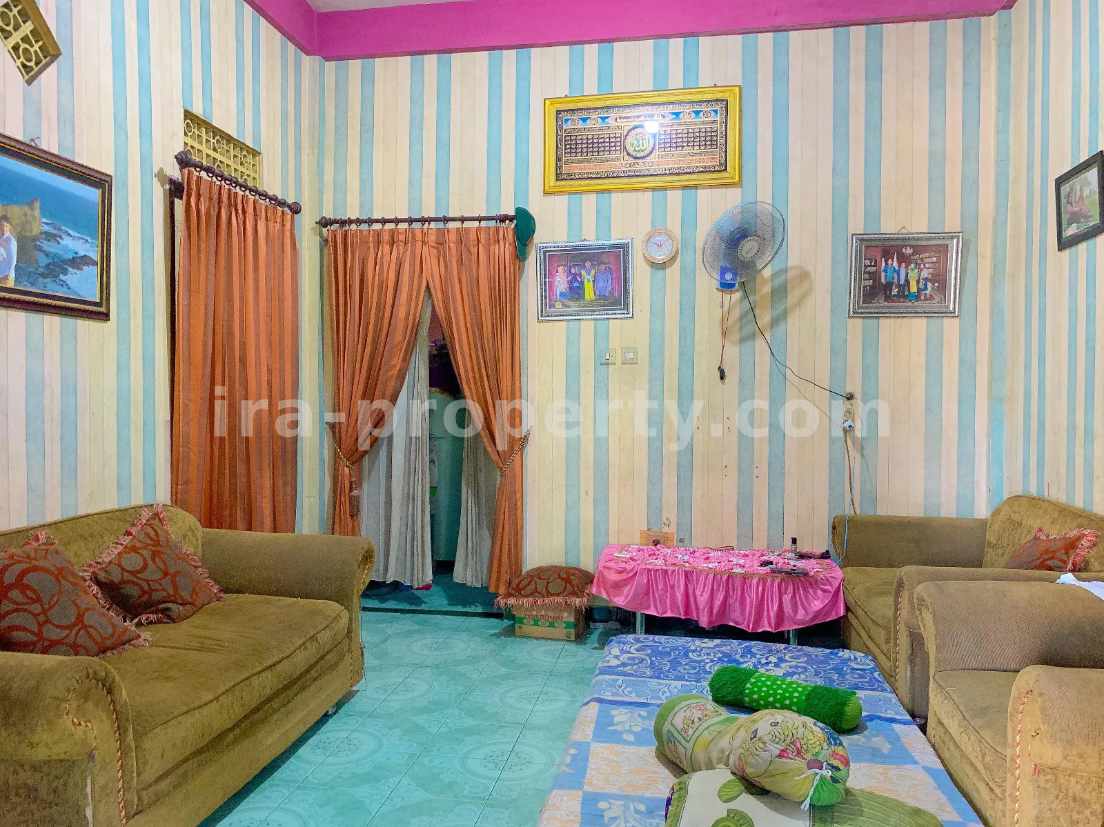 Rumah · Kota Mataram · foto 2 dari 17 Rumah Pinggir Jalan Dijual di Mataram - 695 - 2