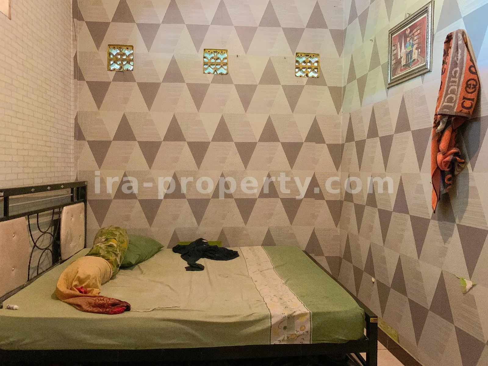 Rumah · Kota Mataram · foto 4 dari 17 Rumah Pinggir Jalan Dijual di Mataram - 695 - 4