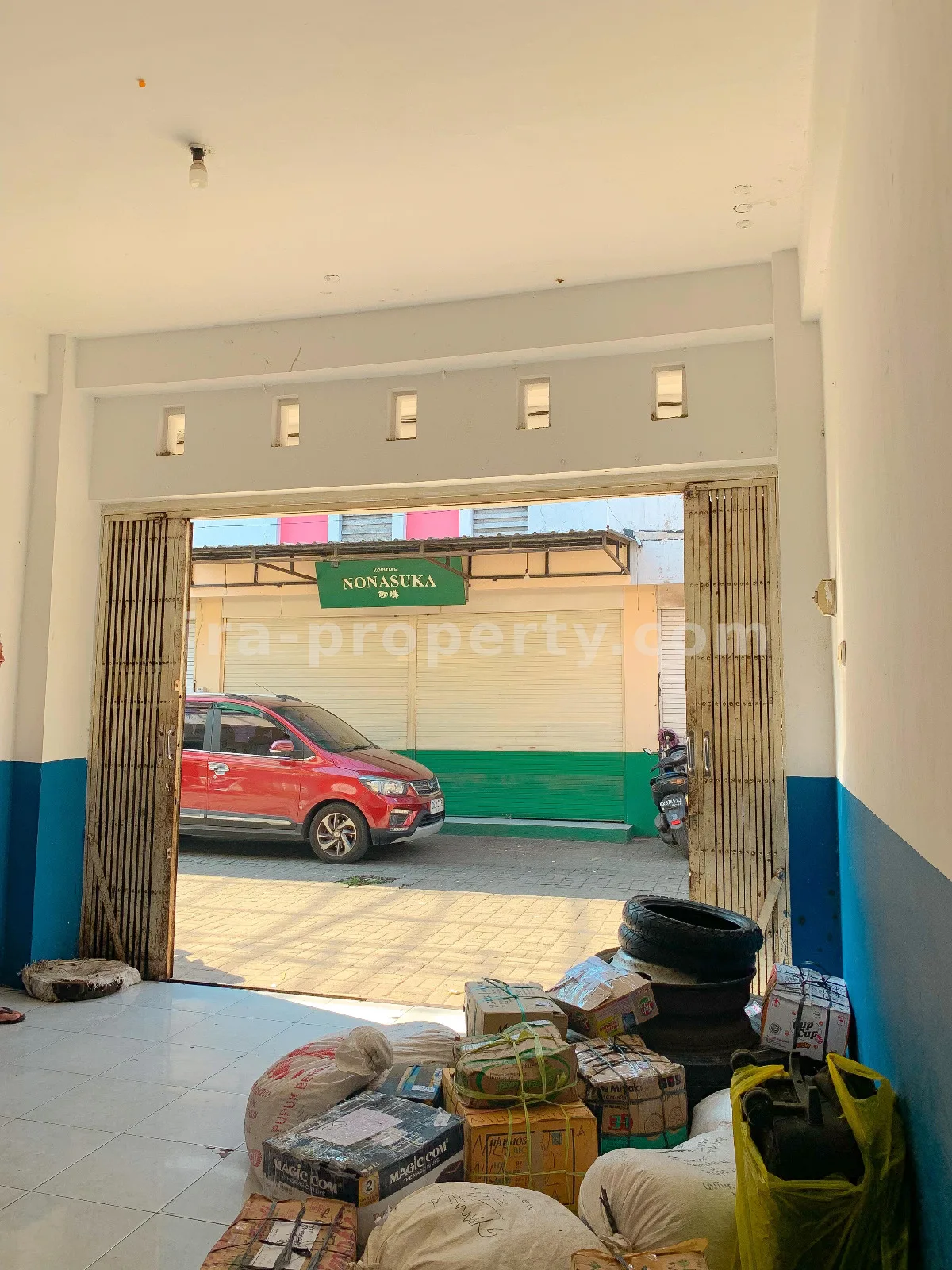 Shophouse for Sale in Gomong, Mataram - 181 - 10