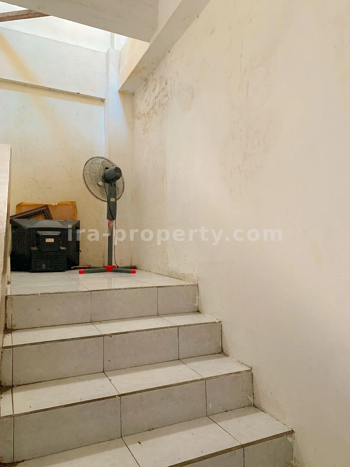 Shophouse for Sale in Gomong, Mataram - 181 - 9