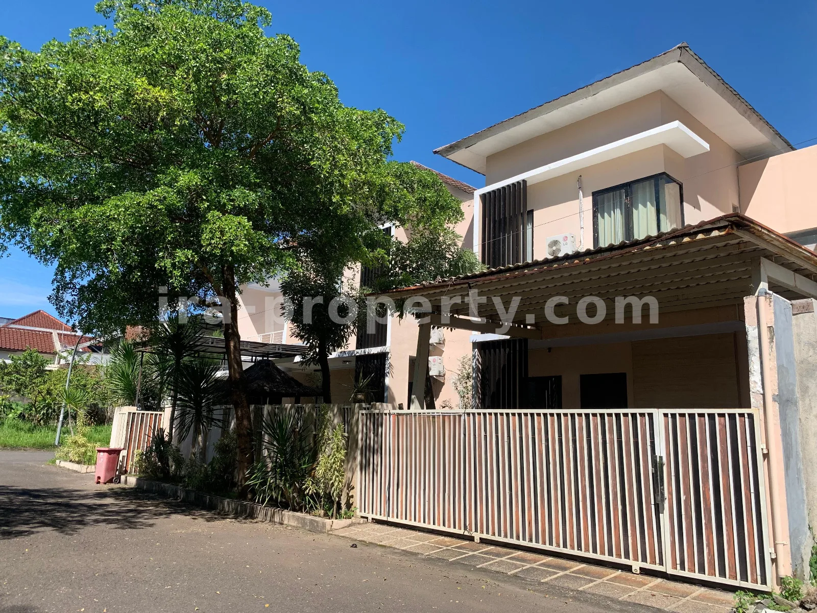 Rumah · Kota Mataram · foto 1 dari 10 Rumah Luas di Graha Permata Kota, Selagalas - 700 - 1