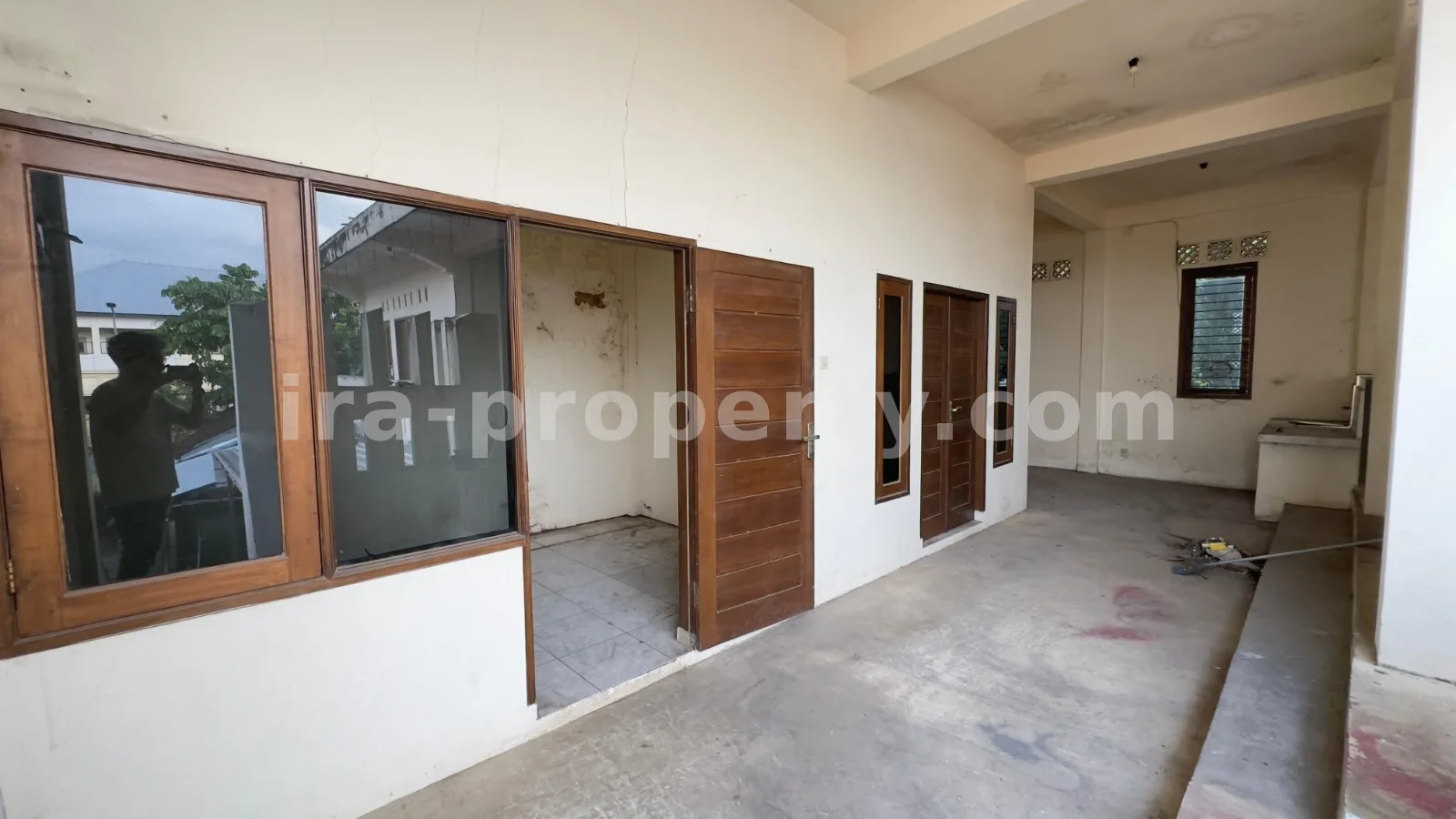 House · Mataram City · photo 5 of 11 Affordable & Spacious 3-Storey House in Central Mataram - 712 - 5