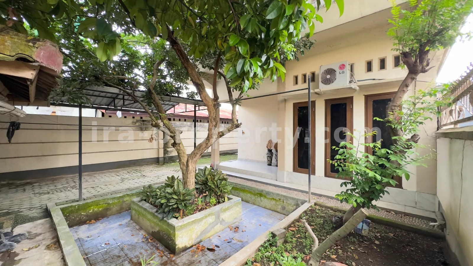 Affordable & Spacious 3-Storey House in Central Mataram - 712 - 6