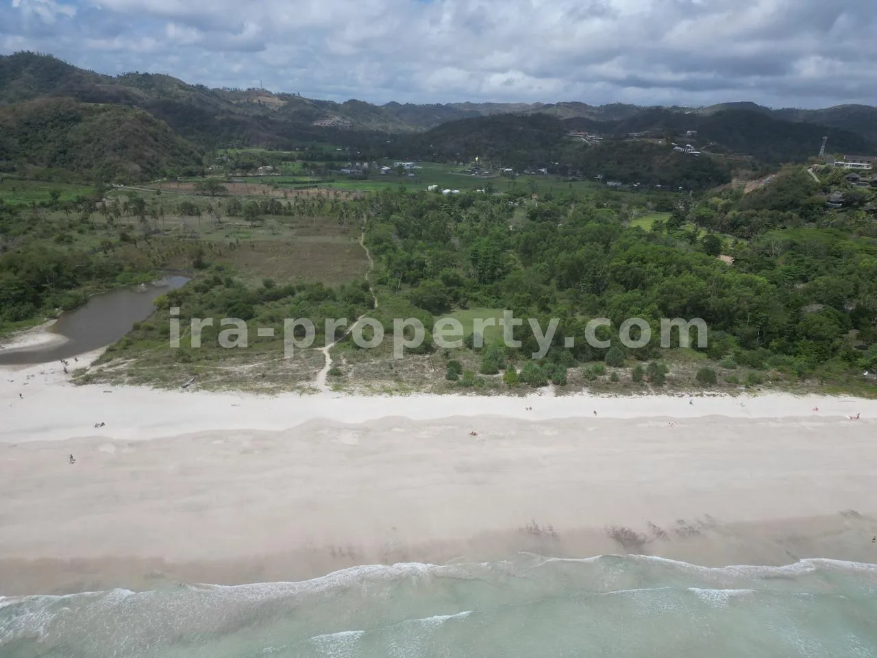 Tanah Tepi Pantai di Selong Belanak Dekat Kuta Mandalika - 514 - 12