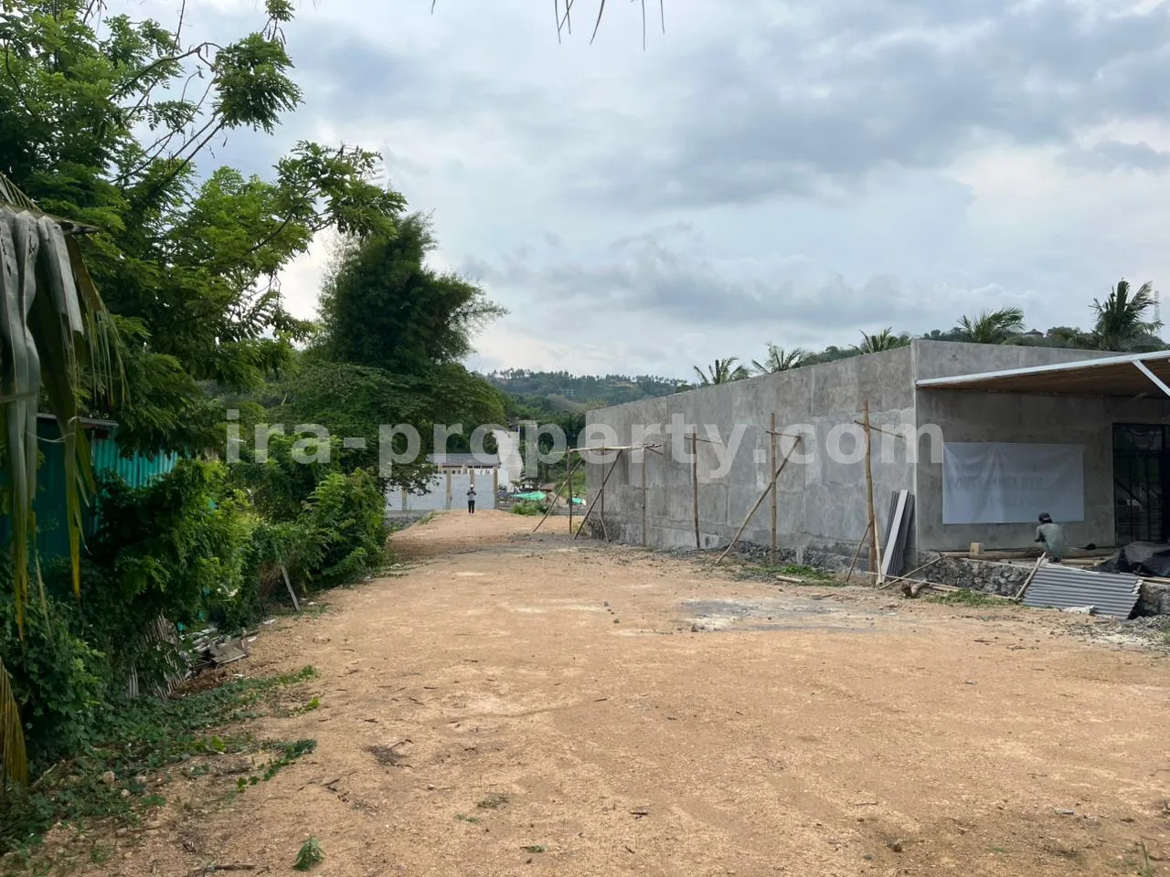 Tanah · Kuta Mandalika · foto 4 dari 9 Tanah Strategis Pinggir Jalan Utama di Kuta Mandalika - 520-2 - 4