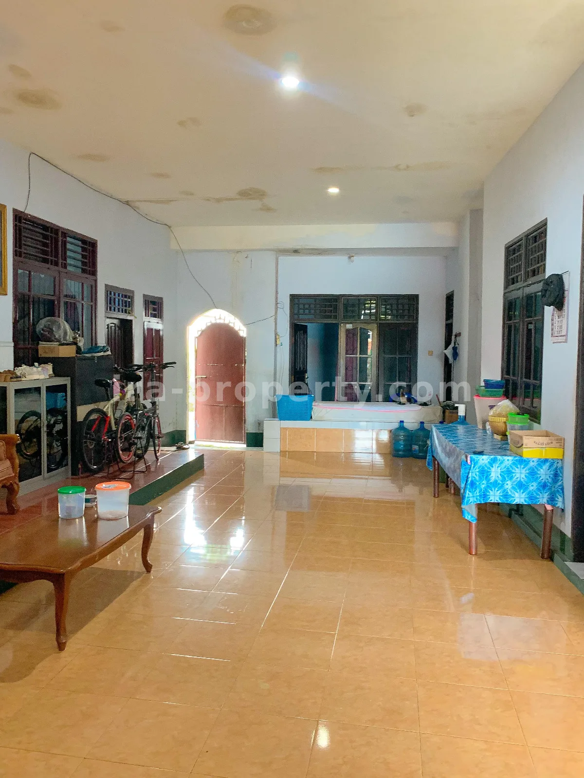 Two-Storey House for Sale on Main City Road – Mataram, Lombok - 728 - 8