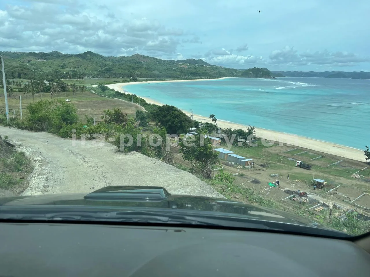Tanah · Sekotong · foto 2 dari 5 Tanah Pantai Depan Dijual di Pengantap, Buwun Mas, Lombok Barat - 533 - 2