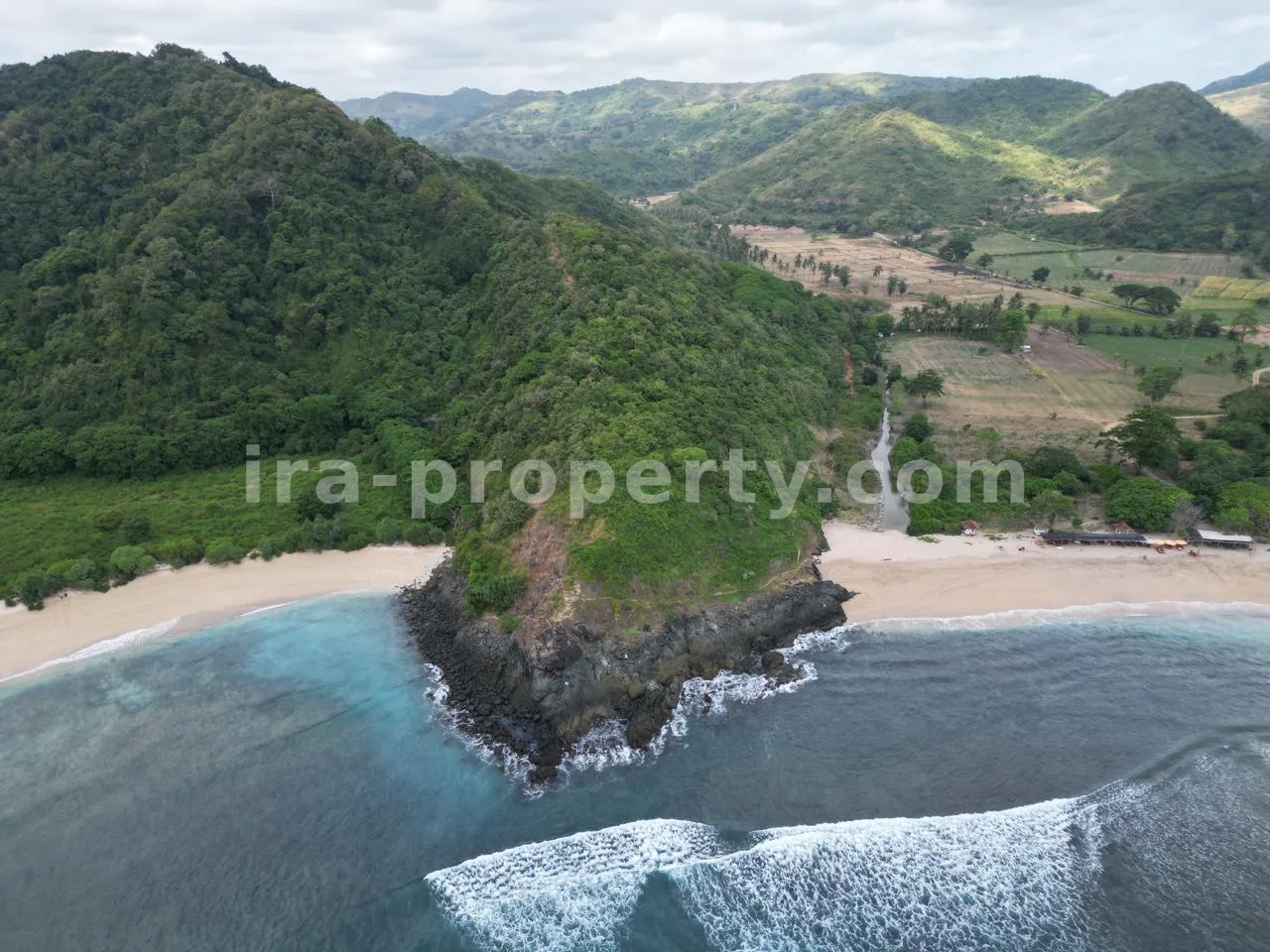 Land · Selong Belanak · photo 5 of 5 Beachfront Land for Sale in Selong Belanak - 534 - 5
