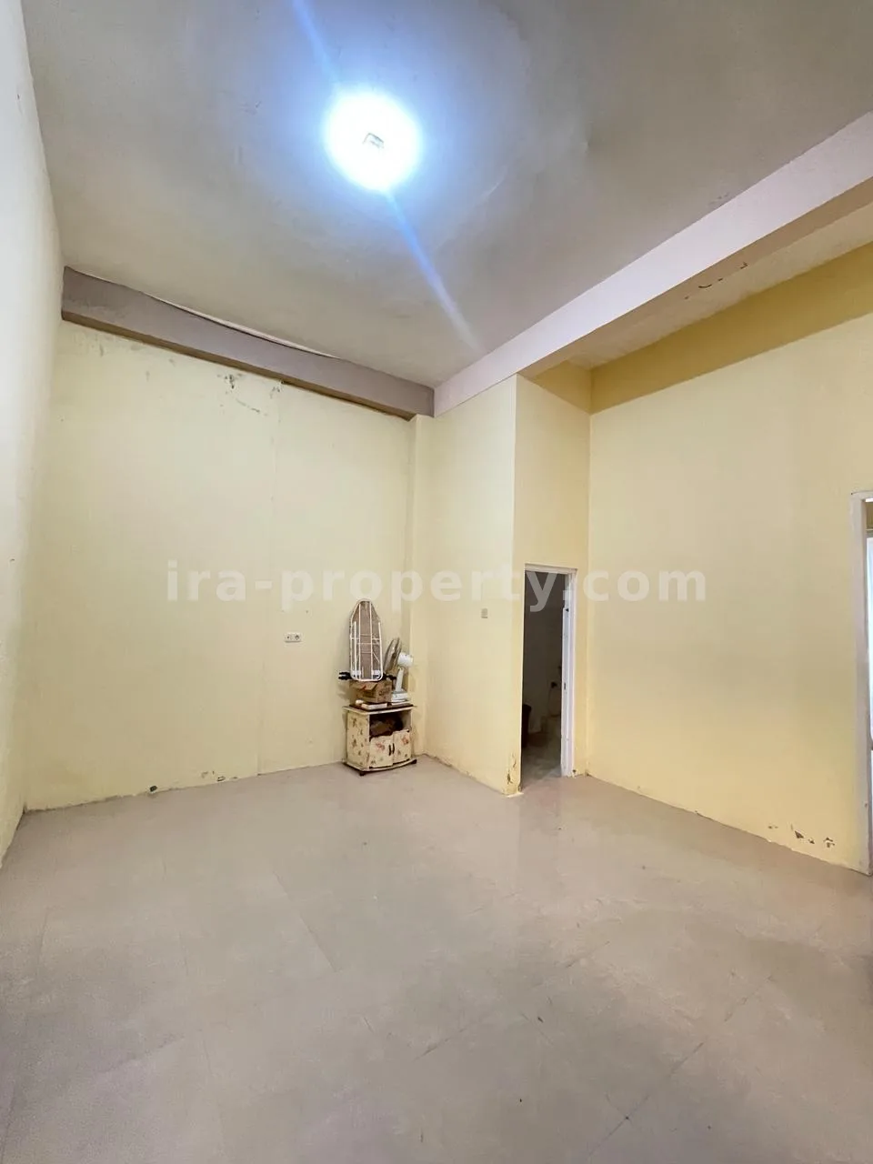 Rumah · Kota Mataram · foto 4 dari 9 Rumah Dijual di Kompleks Royal Residential, Lingkar, Mataram - 734 - 4