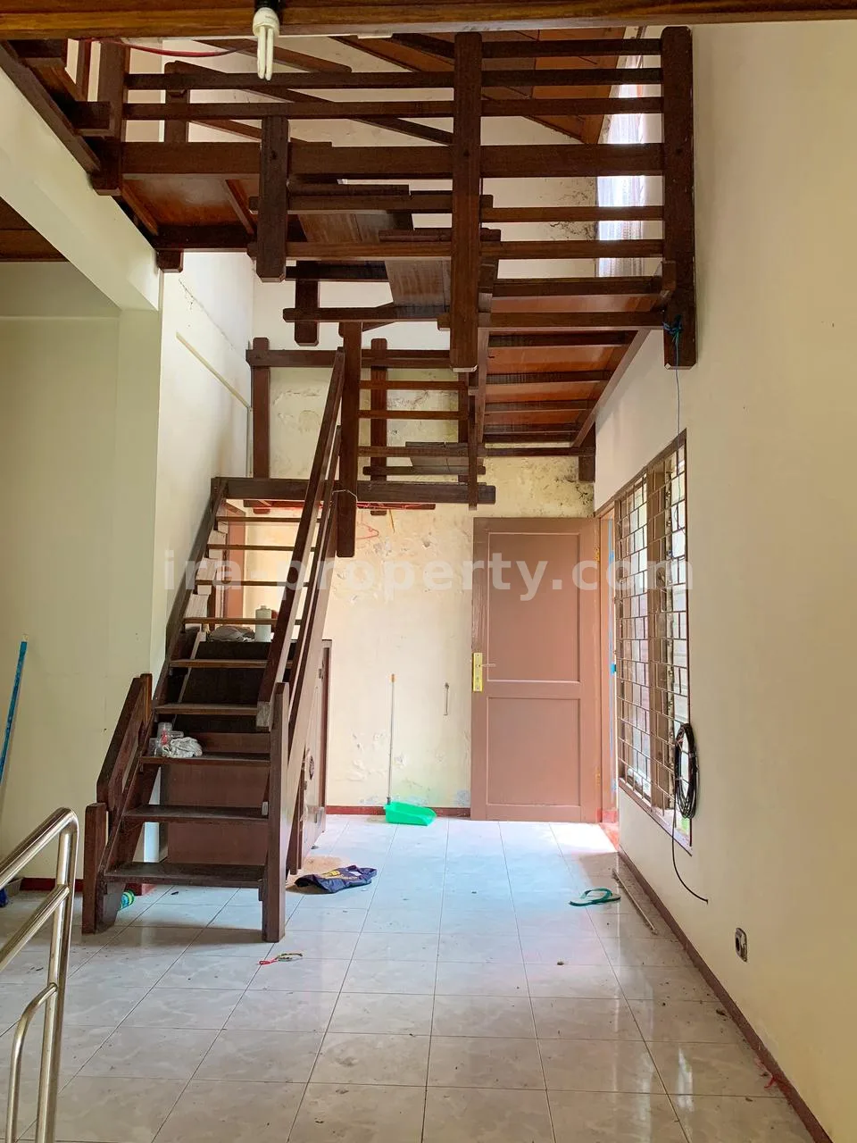 Rumah Dua Lantai Dijual di Pagutan, Dekat RS Biomedika - 730 - 16