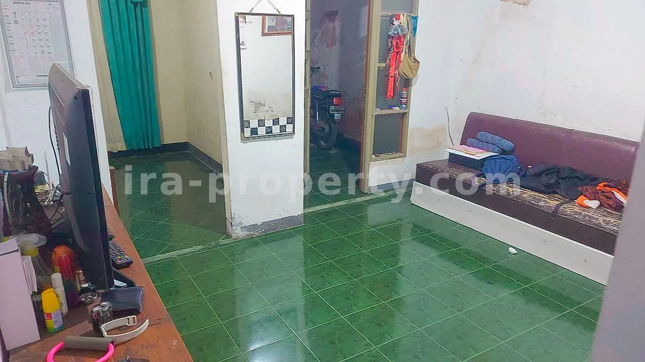 Rumah Dijual di Kompleks Perumahan Pagutan Permai, Mataram - 741 - 8