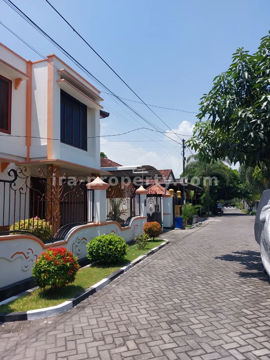 Rumah Mewah Dijual di Kompleks Panji Tilar, Mataram - 475 - 15