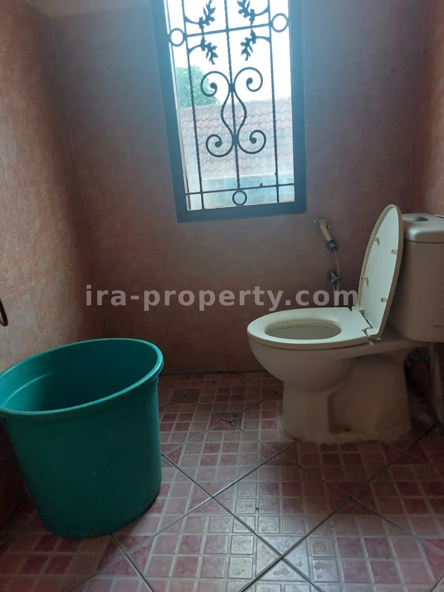 Rumah Mewah Dijual di Kompleks Panji Tilar, Mataram - 475 - 6