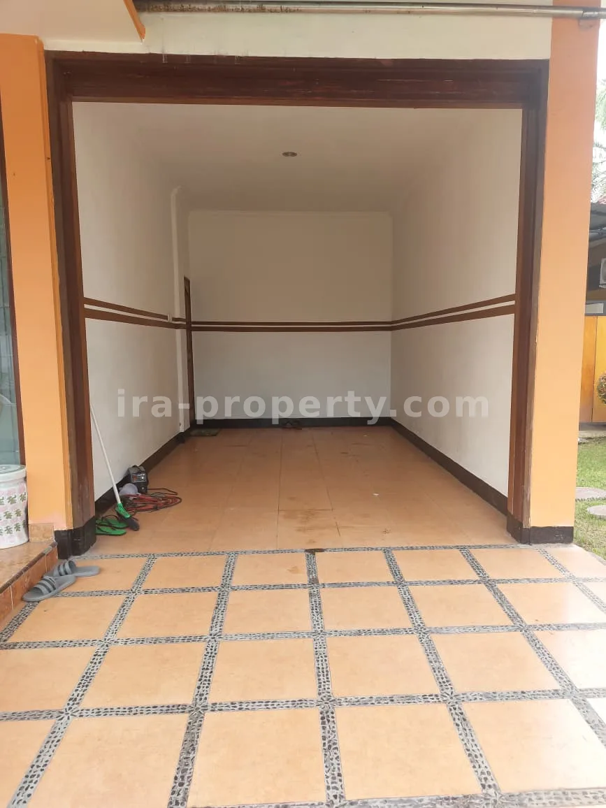 Rumah Mewah Dijual di Kompleks Panji Tilar, Mataram - 475 - 9