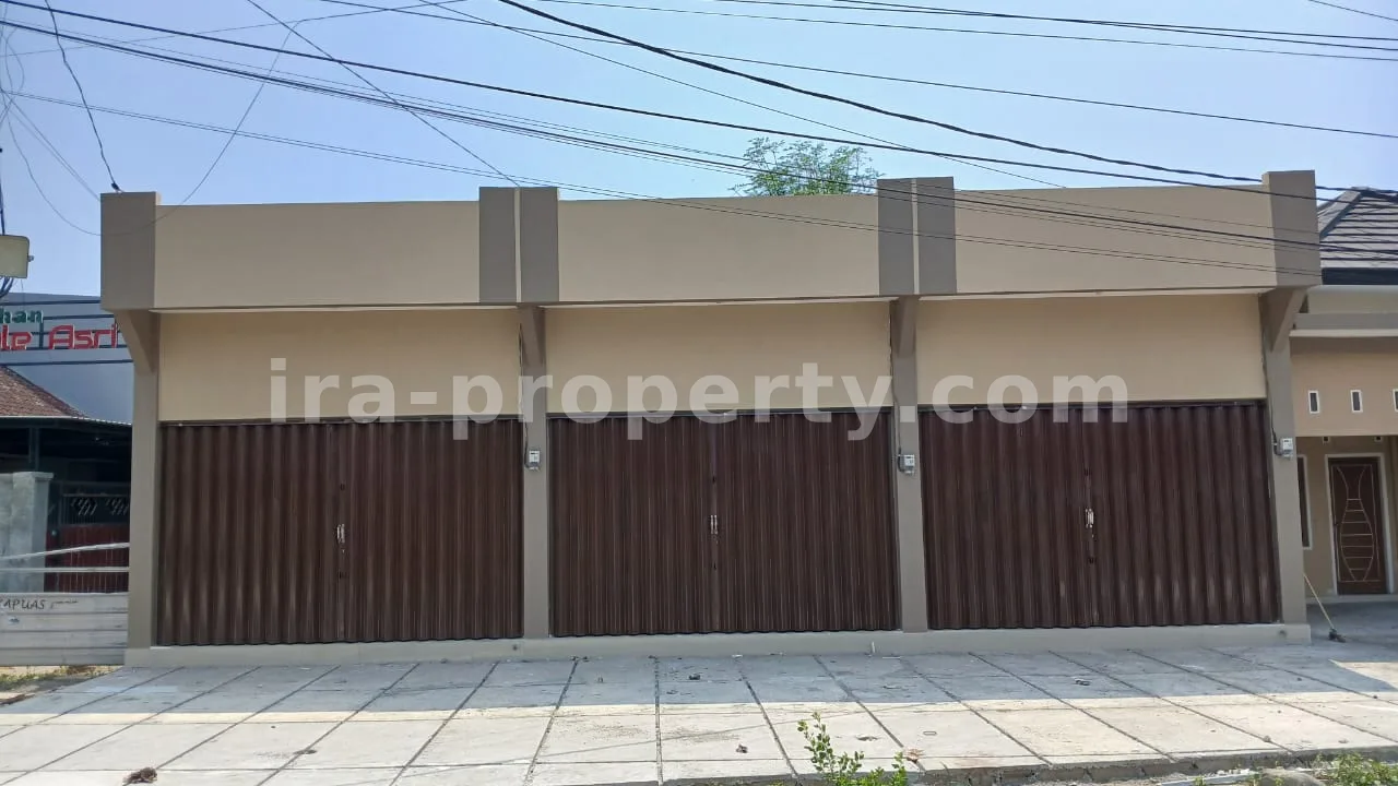 Ruko & Komersial · Kota Mataram · foto 1 dari 7 3 Unit Toko untuk Dijual – Jalan Utama Karang Pule, Mataram - 184 - 1