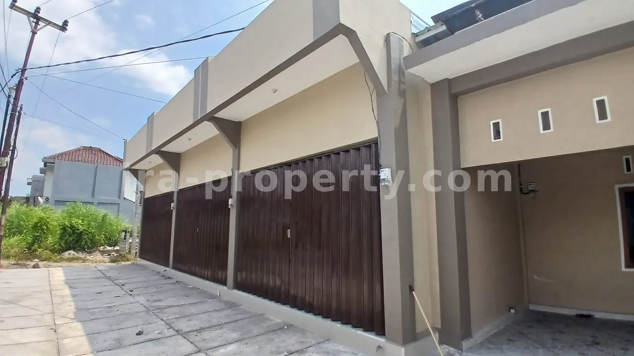 Ruko & Komersial · Kota Mataram · foto 2 dari 7 3 Unit Toko untuk Dijual – Jalan Utama Karang Pule, Mataram - 184 - 2